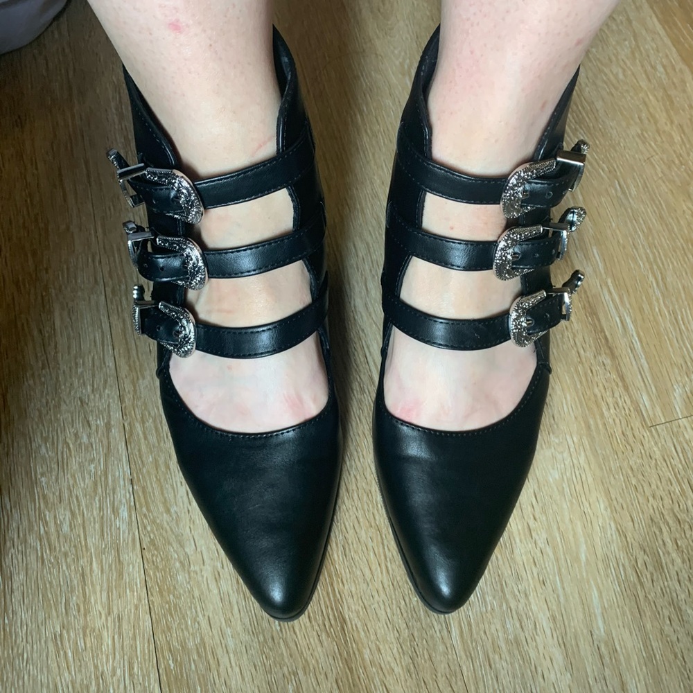Tuk shoes size 12